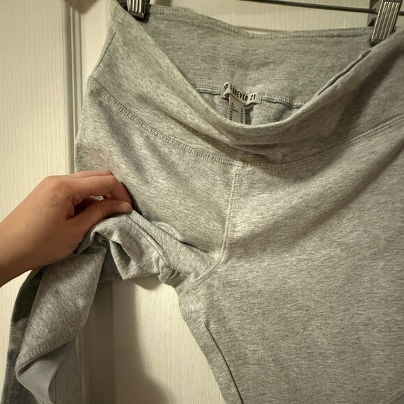 ⭐️ $5, spend over $20 - Forever 21 Sheer Mesh Inset Ribbed Leggings in Grey - Picture 4 of 12